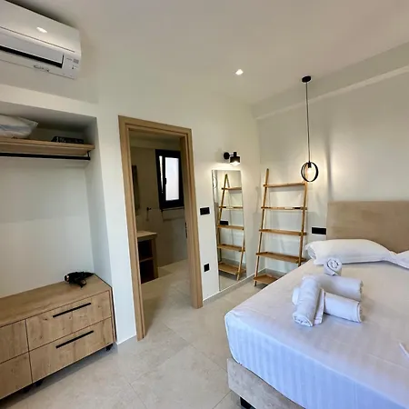 فيلة Nuovo Maistros Tsoukaládhes