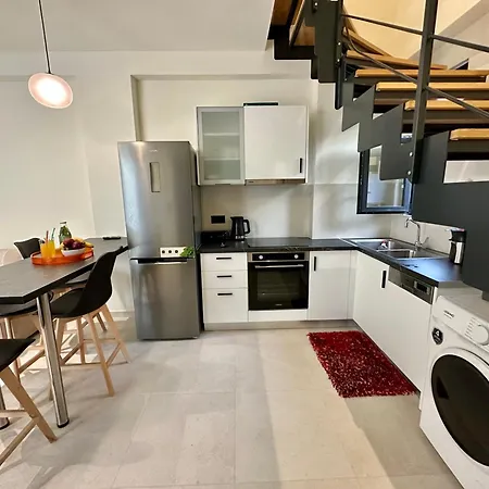 Nuovo Maistros فيلة Tsoukaládhes