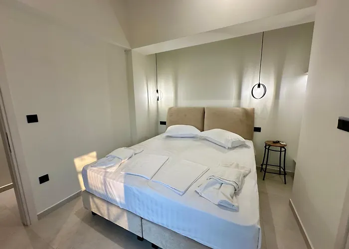 Nuovo Maistros Villa *