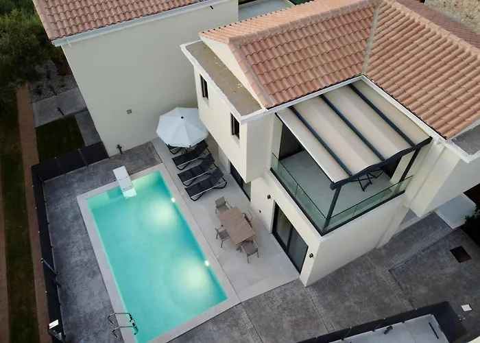 Villa Nuovo Maistros Tsoukaladhes