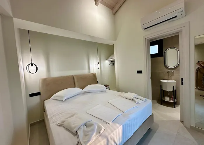 Nuovo Maistros Villa Tsoukaladhes